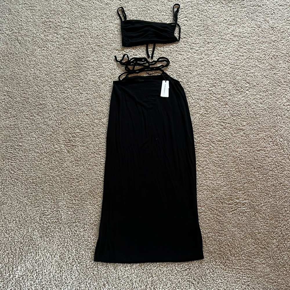 WeWoreWhat Swim Cover up Top and Skirt Set